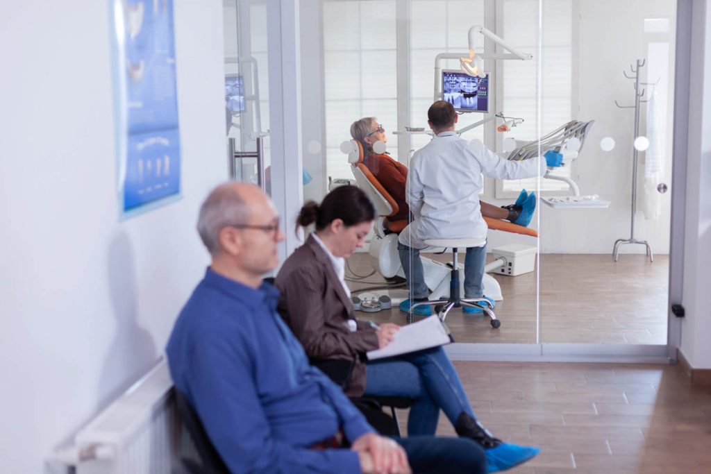 How Dental Practice Management Coaching Unlocks Hidden Revenue in Clinics