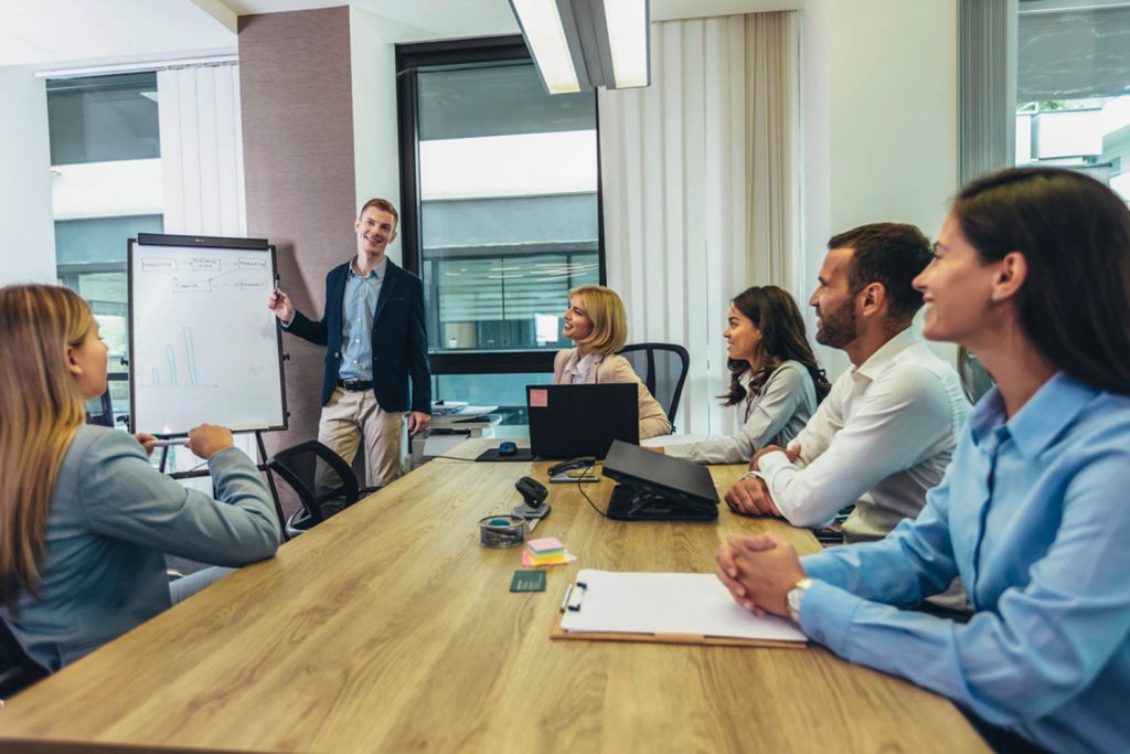 How Executive Coaching Toronto Helps Leaders Stay Focused on Long-Term Goals